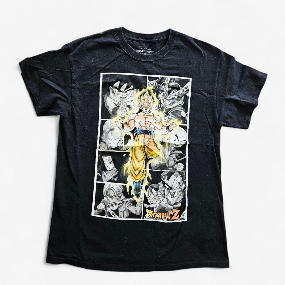 Dragon Ball Z Super Saiyan Goku Character Panels Extra Soft Graphic Tee Shirt M
